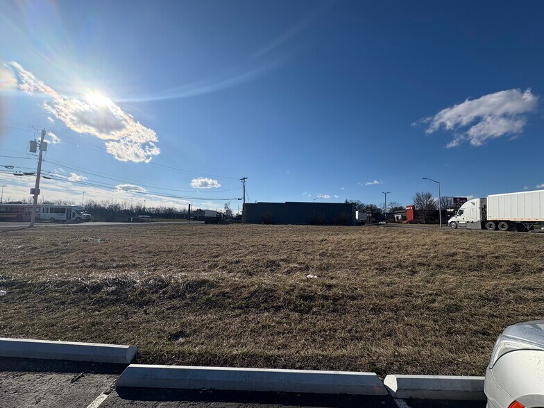 More Photos Of 547 East Main Street st, Lebanon Land For Sale