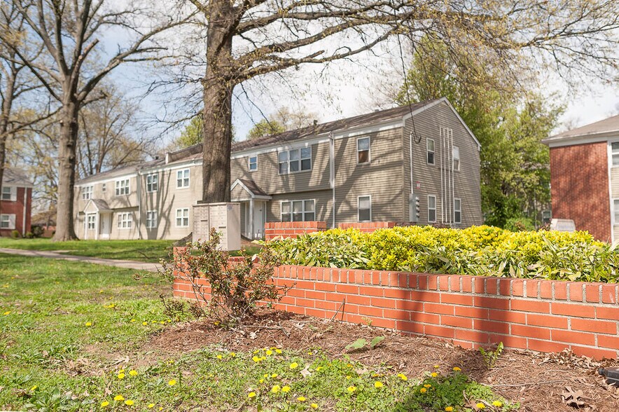 More Photos Of 1500 Oleanda Ave, Louisville Apartments For Sale