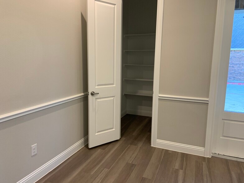 More Photos Of 4425 Plano Pky, Carrollton Medical For Lease