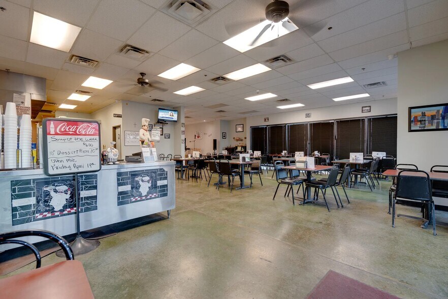 More Photos Of 2430 W Apache Trl, Apache Junction Freestanding For Sale