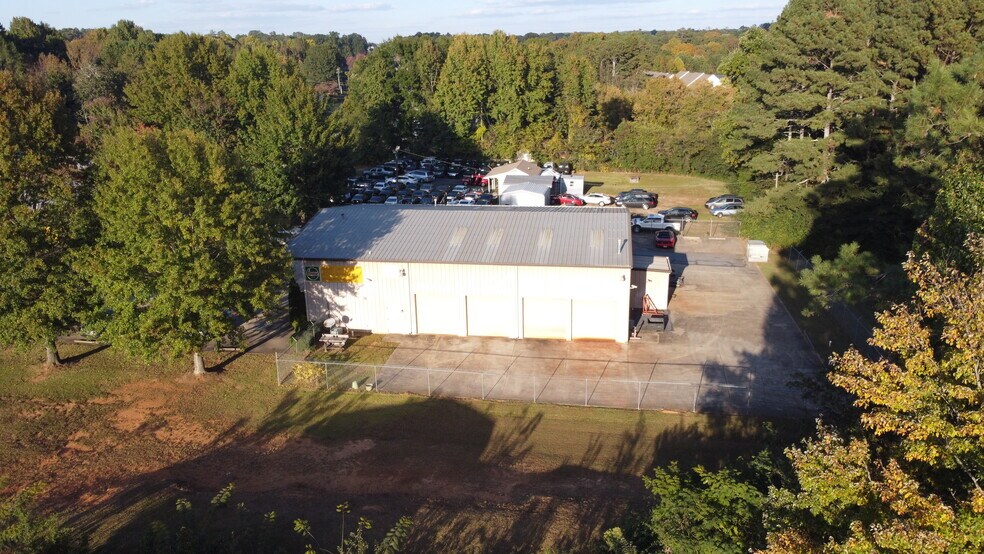 More Photos Of 1185 Buford Hwy, Sugar Hill Auto Repair For Sale