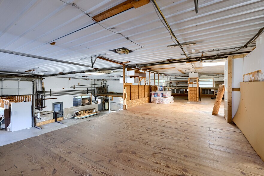More Photos Of 197 Pencroft Dr N, Holtwood Industrial For Sale