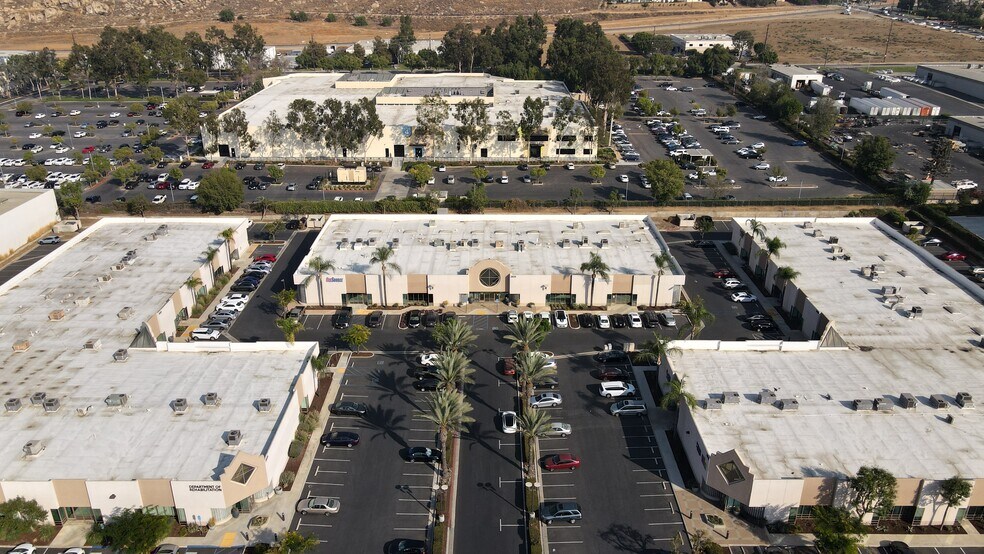 More Photos Of 2020 Iowa Ave, Riverside Office For Lease