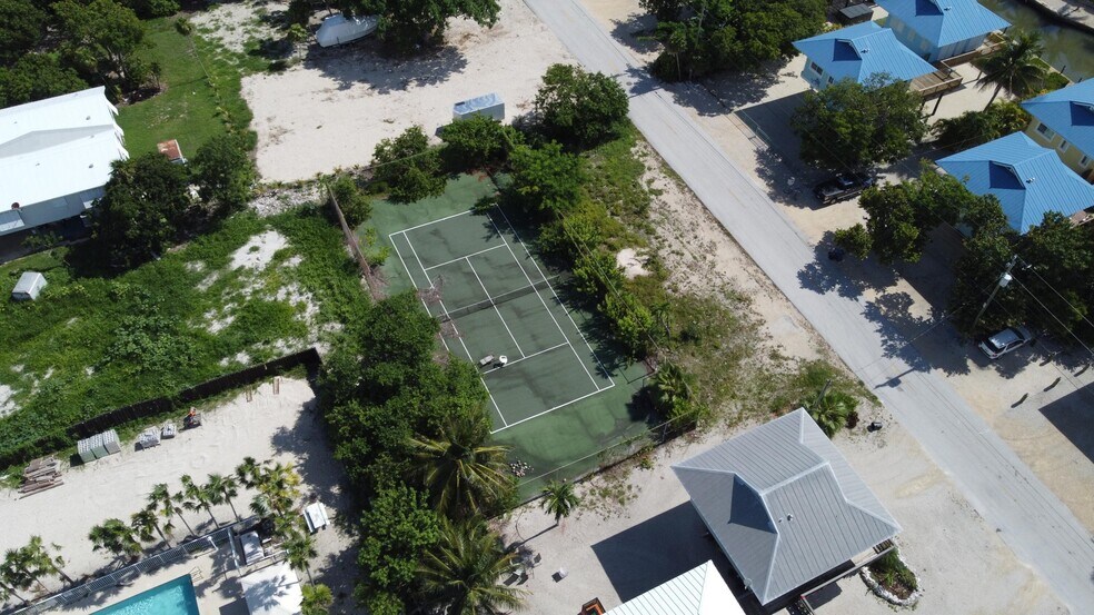 More Photos Of 1 Kyle Way S, Marathon Apartments For Sale