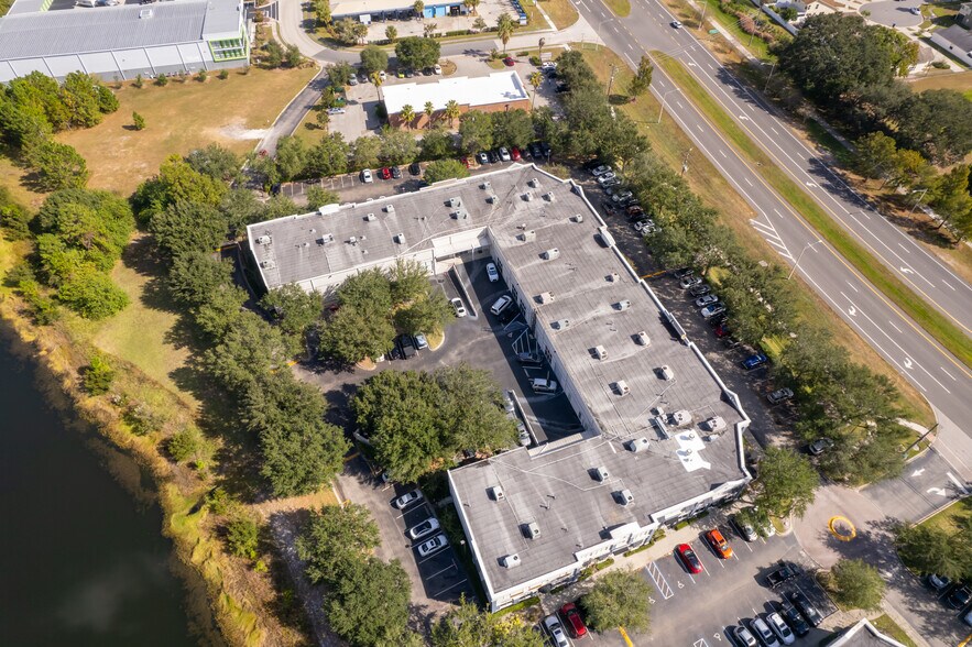 More Photos Of 422 S Alafaya Trl, Orlando Loft Creative Space For Sale
