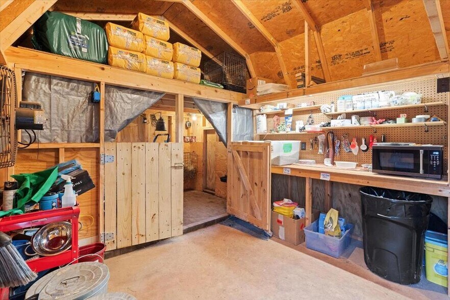 More Photos Of 3922 Highway 2, Cohutta Flex For Sale