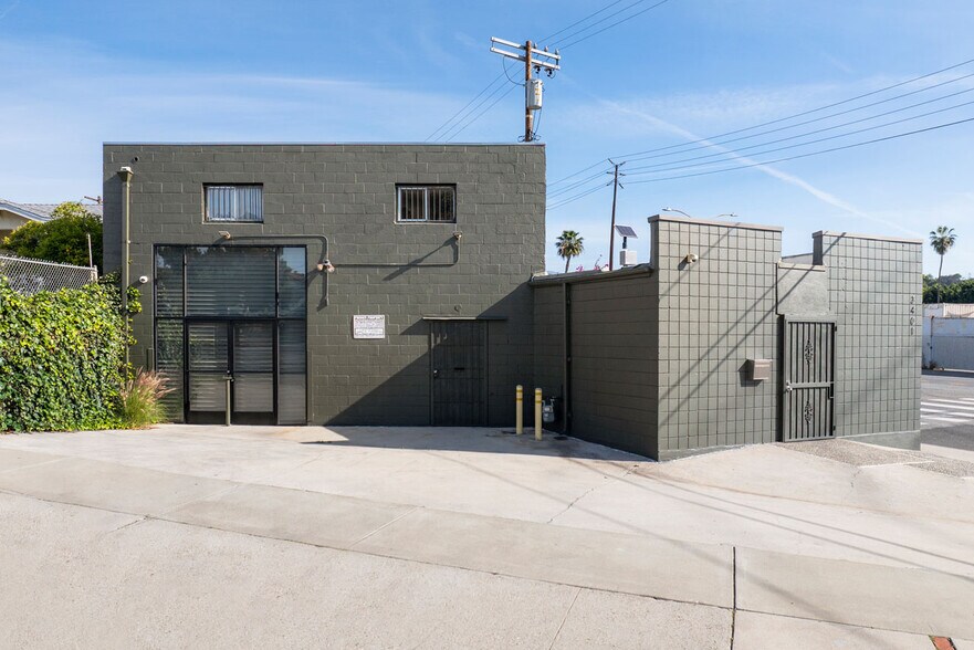 More Photos Of 3401 Eagle Rock Blvd, Los Angeles Showroom For Sale