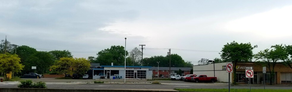 More Photos Of 1005 N Main St, Royal Oak Land For Lease