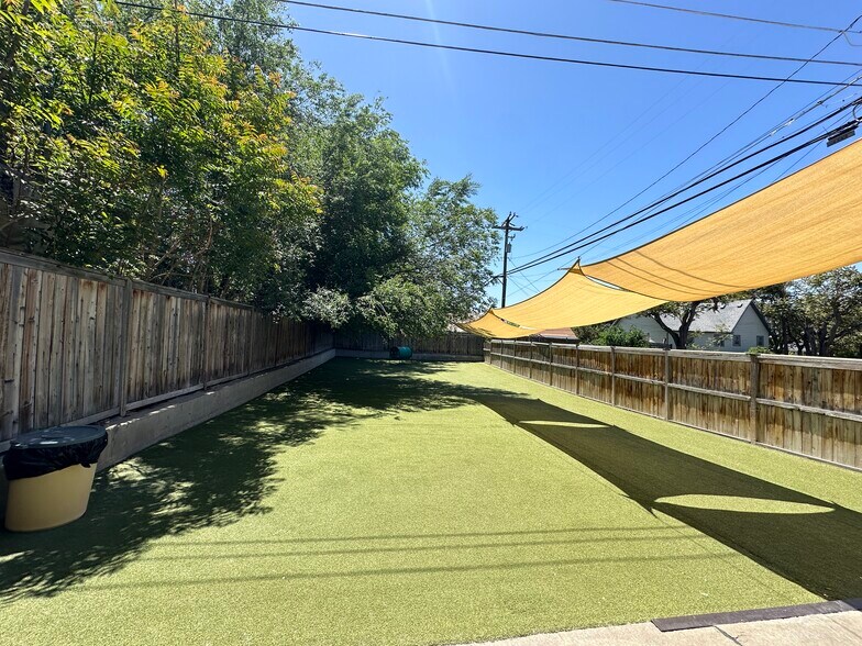 More Photos Of 2827 S 2300 E, Salt Lake City Storefront For Sale