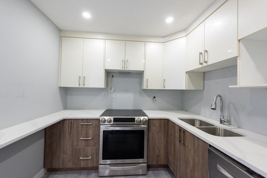 More Photos Of 808 Mcneill Rd NE, Calgary Apartments For Sale
