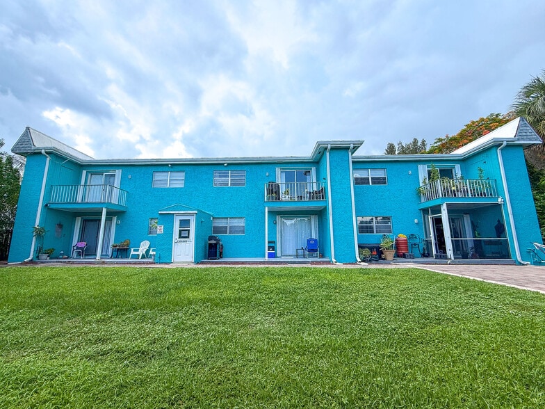 More Photos Of 1887 Juno Rd, North Palm Beach Apartments For Sale