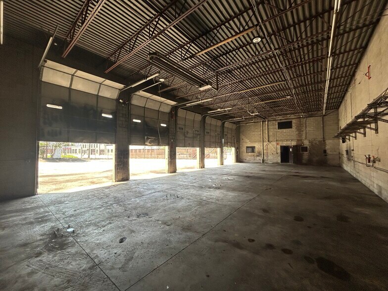 More Photos Of 2500 Spring Grove Ave, Cincinnati Warehouse For Sale
