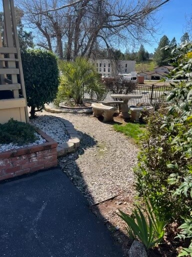 More Photos Of 550 S Auburn St, Colfax Hotel For Sale