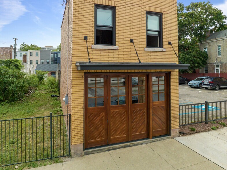 More Photos Of 711 James St, Pittsburgh Storefront Retail Residential For Sale