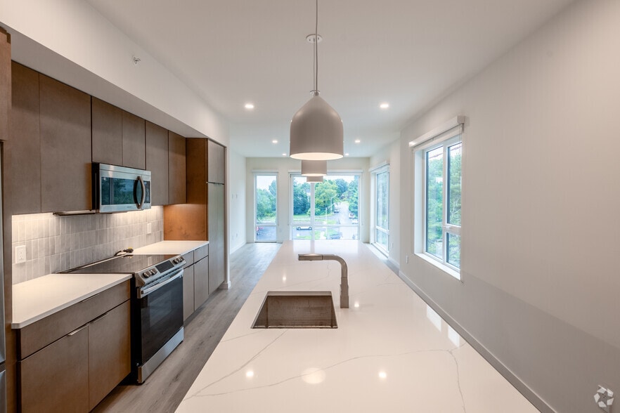 More Photos Of 44 Springside Ave, Arlington Apartments For Lease