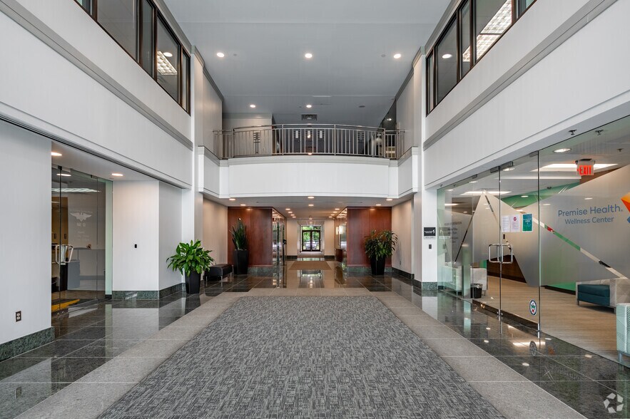 More Photos Of 5410 Maryland Way, Brentwood Unknown For Lease