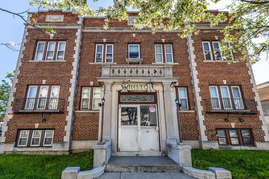 Primary Photo Of 312 Lake Ave, Rochester Apartments For Sale