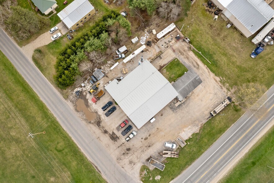 More Photos Of 19925 12 Mile Rd, Big Rapids Service For Sale