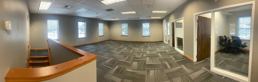 More Photos Of 6 Creamery Brk, East Granby Medical For Sale