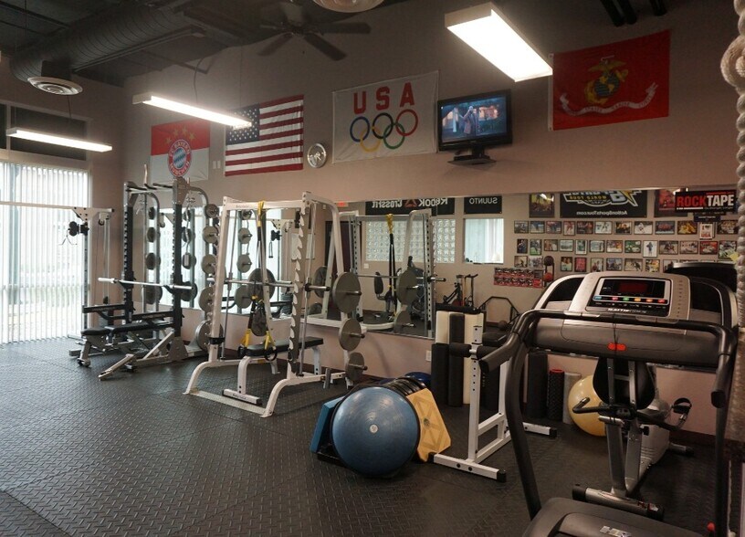 More Photos Of 9150 W Indian School Rd, Phoenix Medical For Sale