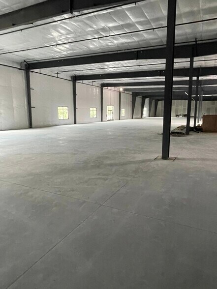 More Photos Of 331 Aviation Way, Frederick Light Manufacturing For Lease