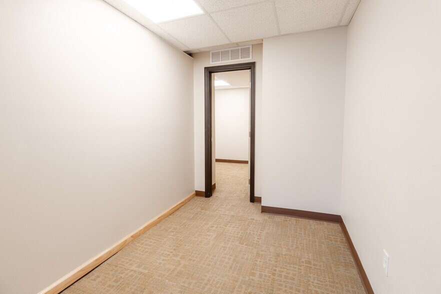More Photos Of 2120 Freeport Rd, New Kensington Office For Lease