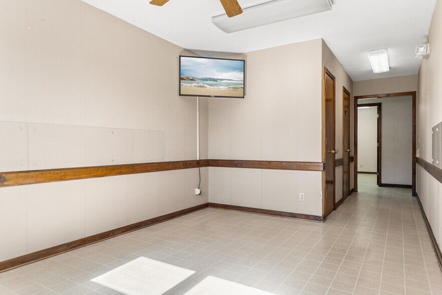 More Photos Of 450 North St, Bamberg Medical For Sale