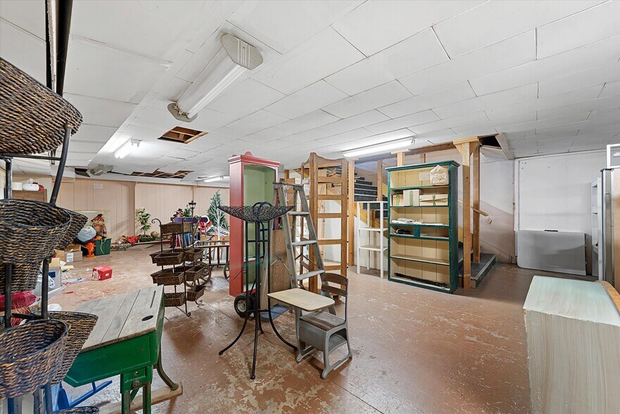 More Photos Of 2108 Main St, Baker City Storefront Retail Residential For Sale