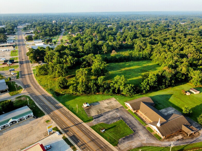 More Photos Of 712 N Hervey St, Hope Land For Sale