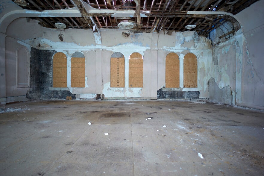 More Photos Of 2001 N Howard Ave, Tampa Office For Sale