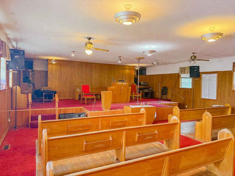 More Photos Of 1107 Spring St, Hot Springs Flex For Sale