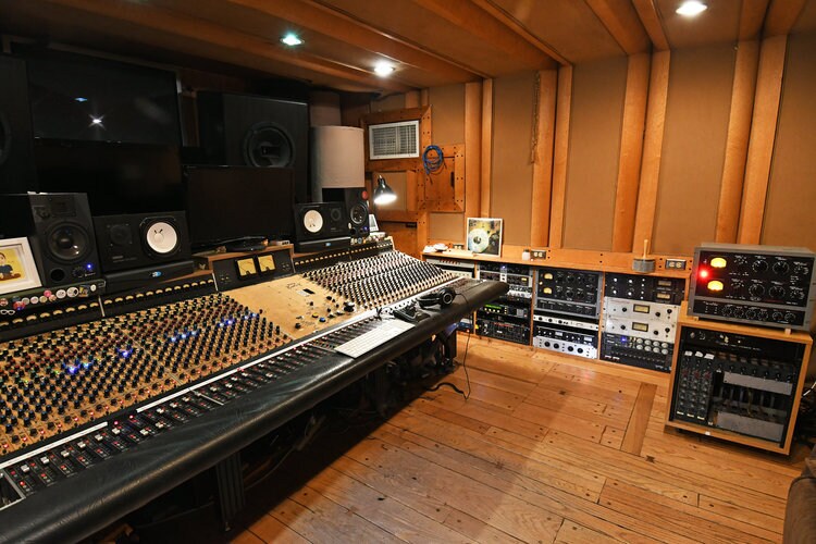 More Photos Of 1014 Vine St, Los Angeles Movie Radio TVStudio For Lease