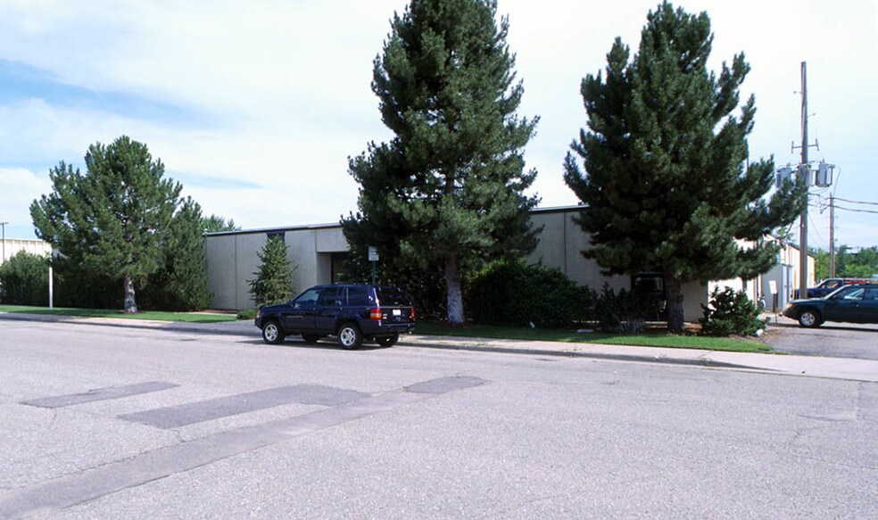 More Photos Of 1955-1957 S Quince St, Denver Warehouse For Sale