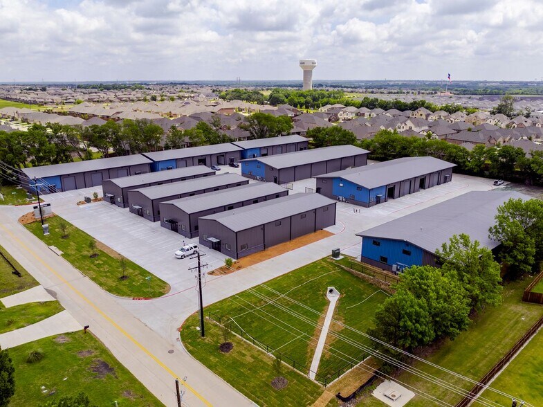 More Photos Of 7532 County Road 202, McKinney Unknown For Lease