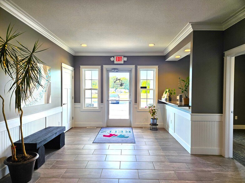 More Photos Of 5786 Midland Rd, Freeland Office For Sale