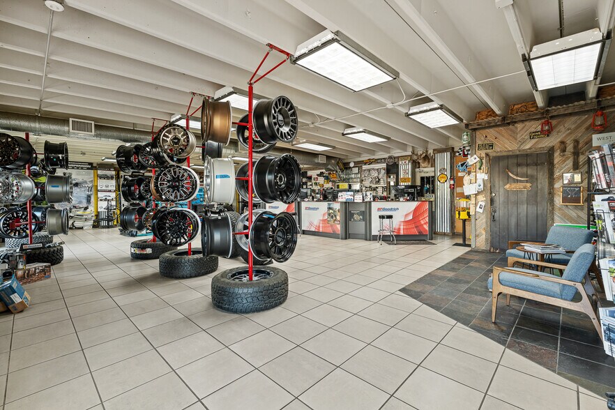 More Photos Of 2238 NW Loop 410 Fwy, San Antonio Auto Repair For Sale