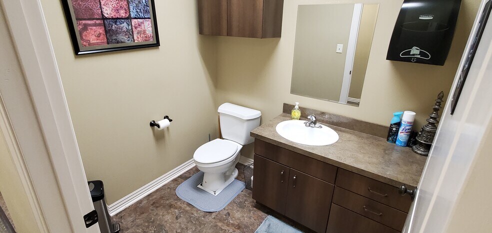 More Photos Of 1111 Fayetteville Rd, Van Buren Office For Sale