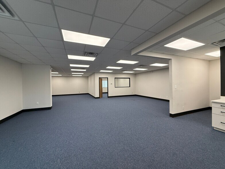 More Photos Of 4201 N Interstate 35, Denton Office For Lease