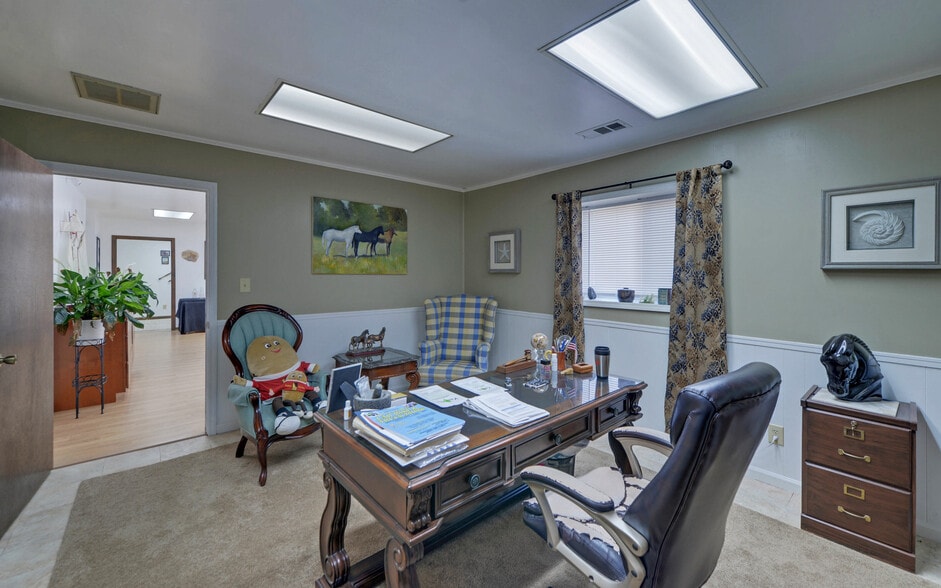 More Photos Of 250 E Currahee St, Toccoa Warehouse For Sale