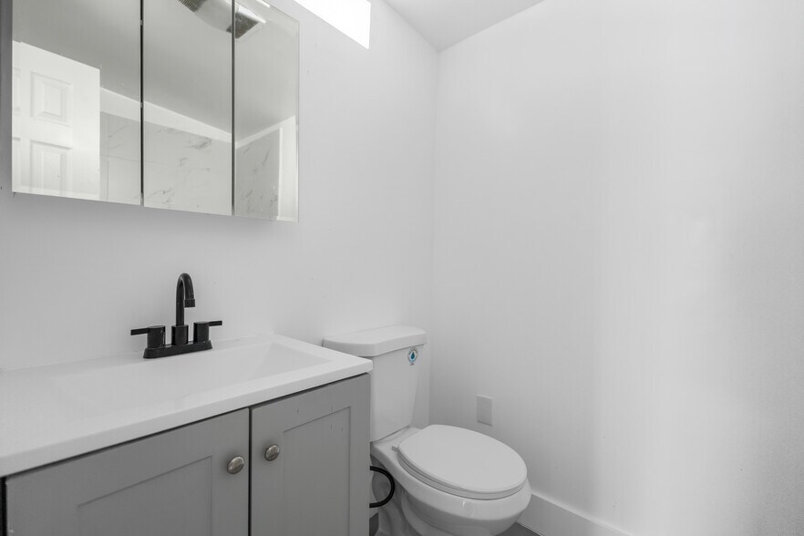 More Photos Of 386 Palisade Ave, Jersey City Apartments For Sale