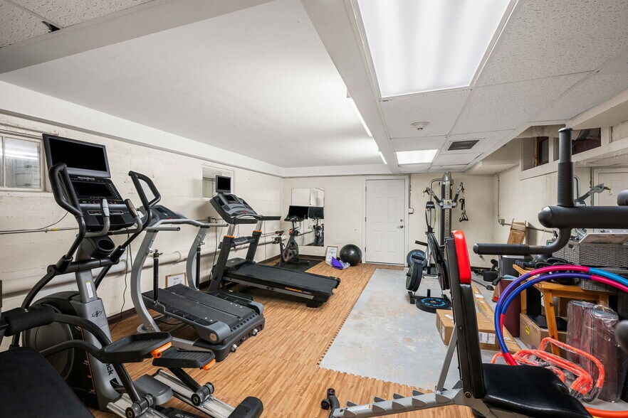 More Photos Of 35 Middlesex St, Cambridge Schools For Lease