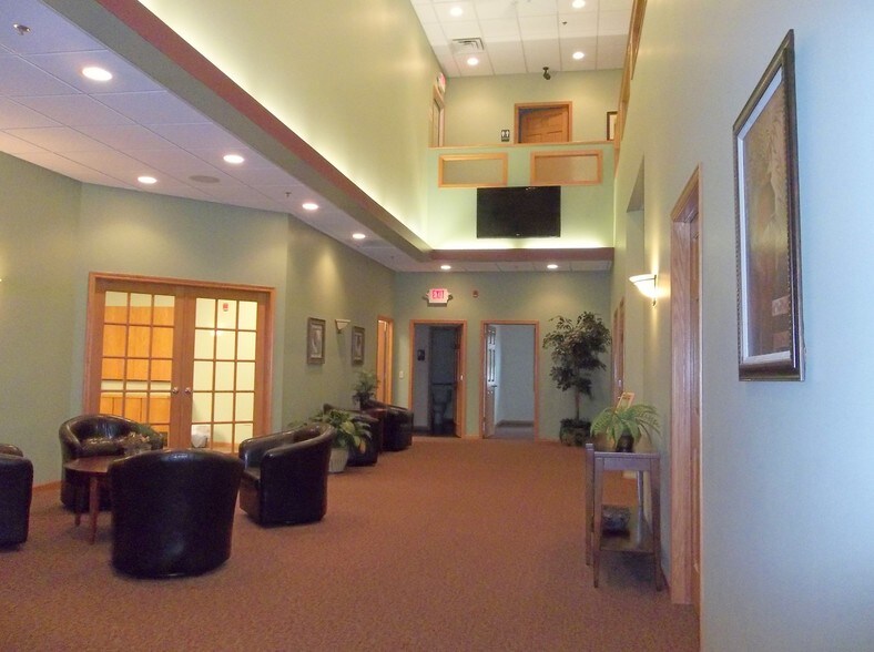 More Photos Of 9200 W 191st St, Mokena Office For Lease