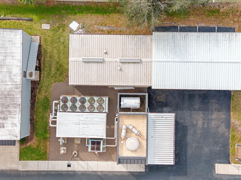 More Photos Of 6801 E Hillsborough Ave, Tampa Office Residential For Lease