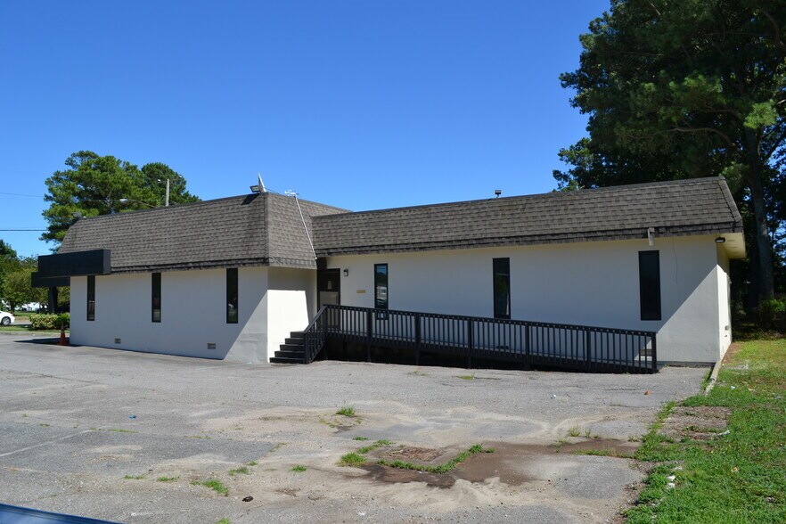 More Photos Of 2017 Independence Blvd, Virginia Beach Freestanding For Sale