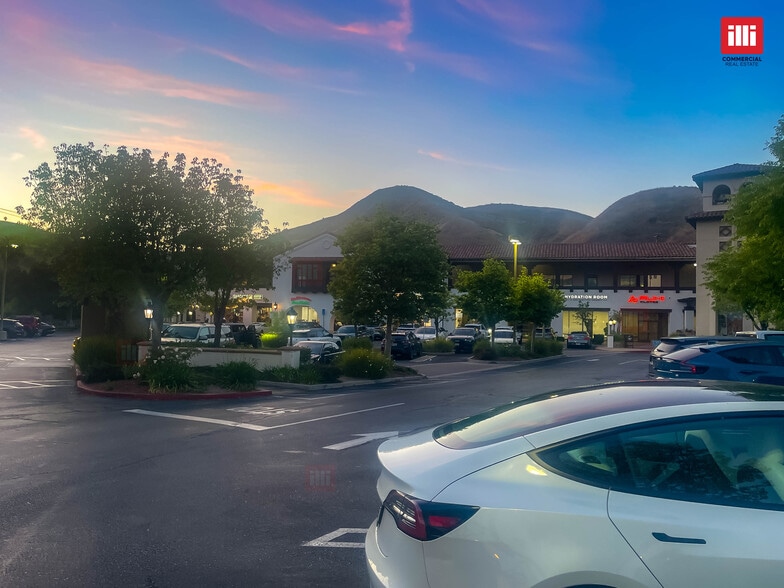 More Photos Of 26527-26351 Agoura Rd, Calabasas Storefront For Lease
