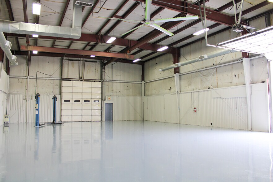 More Photos Of 4121 S 72nd Ave, Tulsa Service For Sale