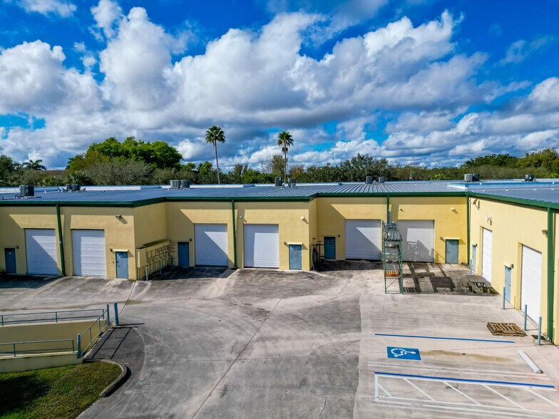 More Photos Of 1001 Jupiter Park Dr, Jupiter Flex For Lease