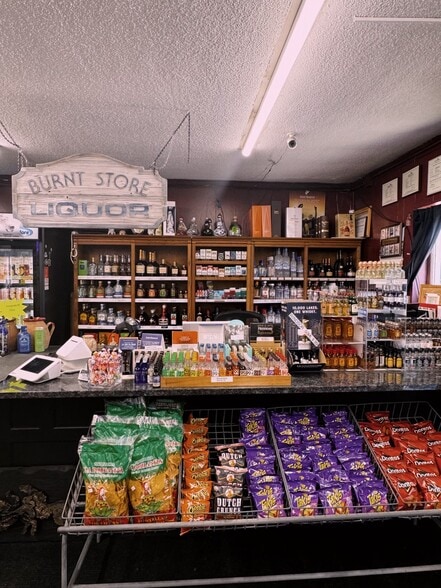 More Photos Of 2345 County Road H2, Mounds View Freestanding For Sale