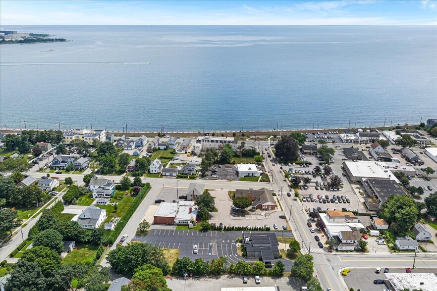 More Photos Of 43 Pennsylvania Ave, Niantic Bank For Lease