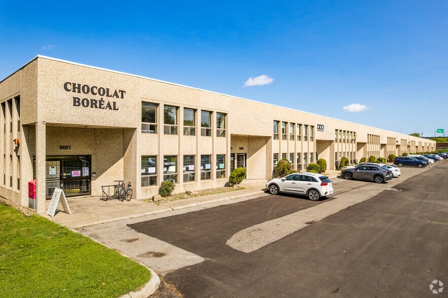 Primary Photo Of 9681-9725 Rue Clément, Montréal Unknown For Lease